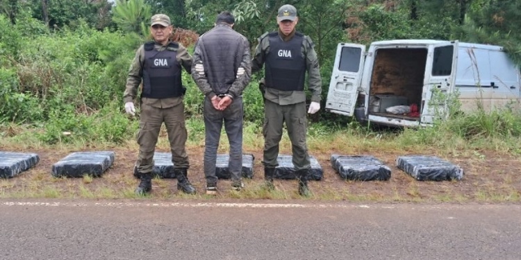  Gendarmería incautó casi 190 kilos de marihuana en un operativo sobre la Ruta Provincial 11