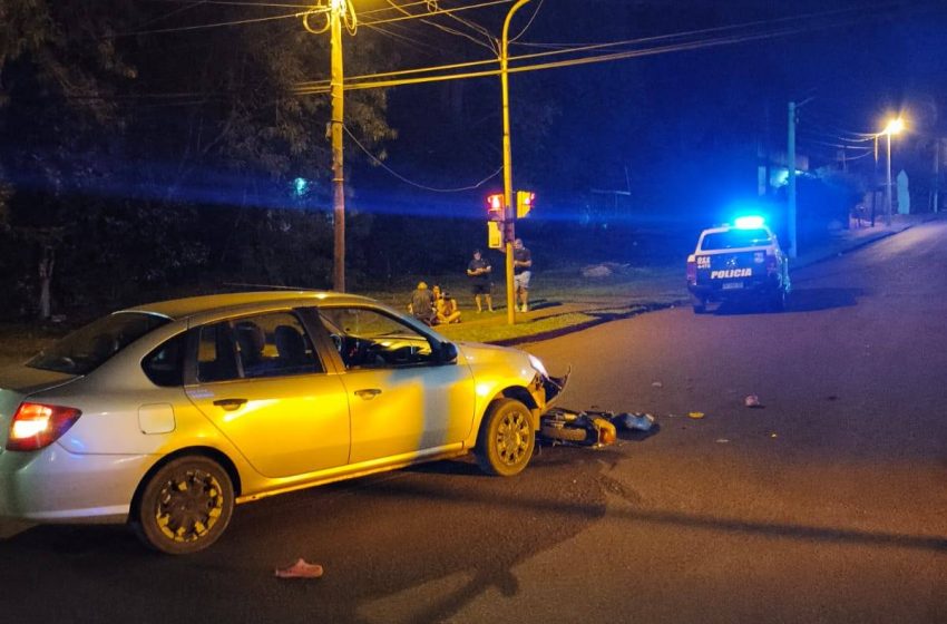  Una joven falleció y un adolescente resultó gravemente herido tras un siniestro vial en Wanda