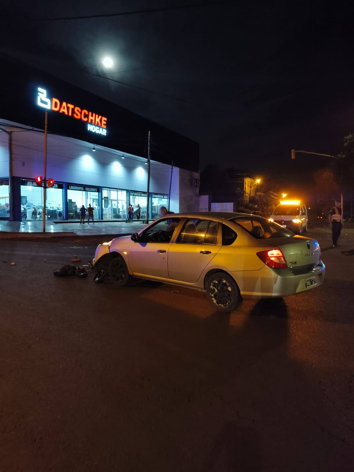 Una joven falleció y un adolescente resultó gravemente herido tras un siniestro vial en Wanda 8 Una joven falleció y un adolescente resultó gravemente herido tras un siniestro vial en Wanda imagen-7