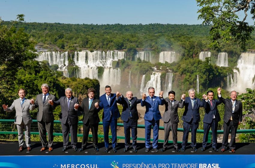  Foz do Iguaçu fue reconocida como origen político del Mercosur durante la cumbre del bloque