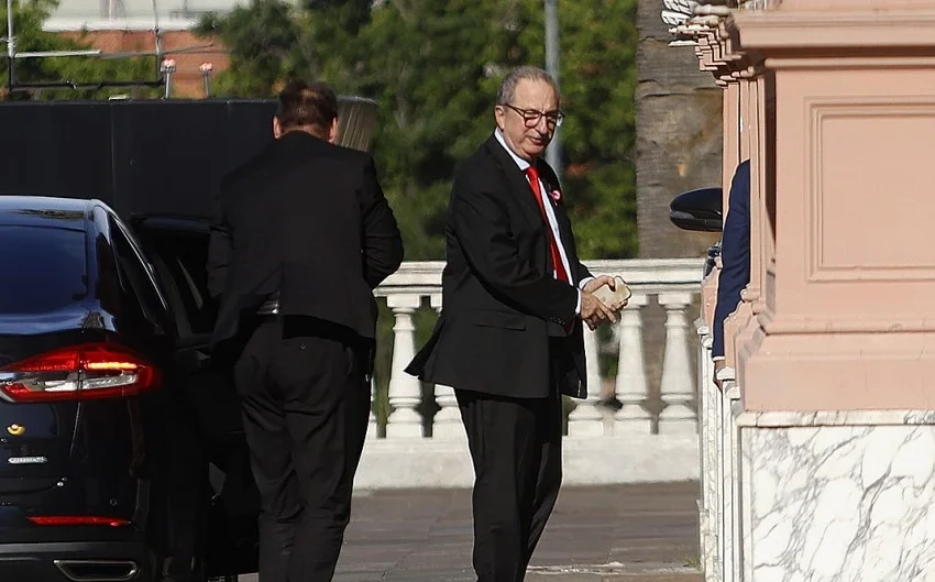  Milei sigue el reparto de ATN a los aliados: 23 mil millones para Passalacqua y Zdero