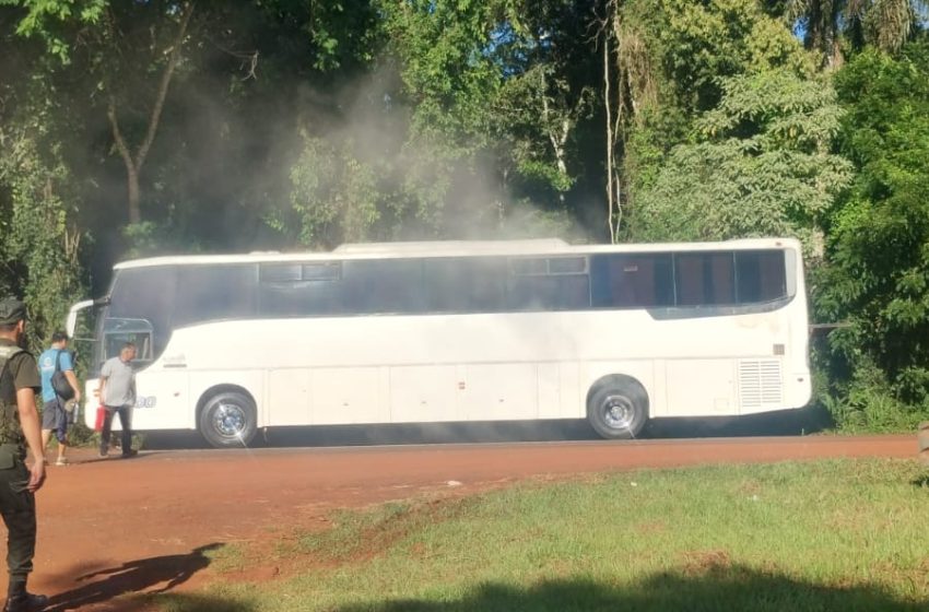  Bloqueo de frenos generó alarma en un colectivo sin que se registrara incendio