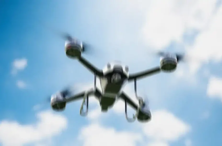  Un vecino derribó a los tiros un dron que sobrevolaba su domicilio