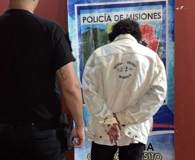  Una pelea tras una ronda de tragos terminó con un hombre hospitalizado y un detenido