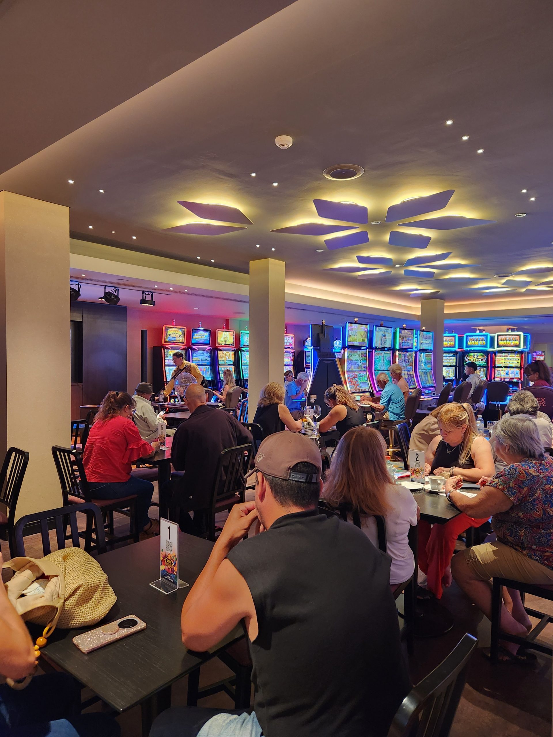 Música, bingo y buenos brindis: la agenda de febrero en Casino Café Central imagen-7