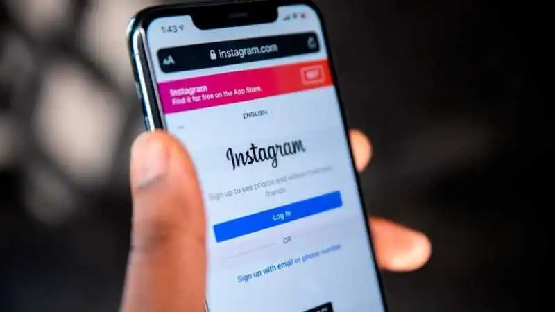  Instagram notificará a padres si adolescentes buscan contenido sobre suicidio