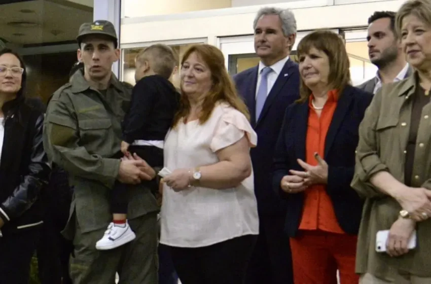  Nahuel Gallo llegó a Argentina desde Venezuela tras su liberación y se reencontró con su familia