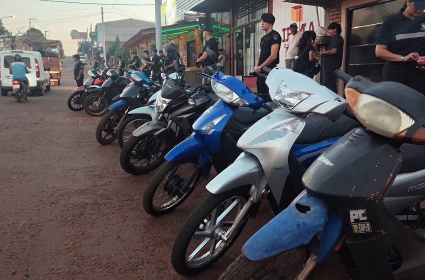  Mega Operativo en los barrios: Secuestraron 32 motocicletas, un vehículo y se detuvo a dos personas