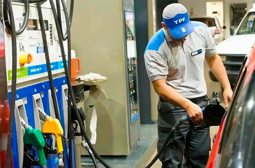  El precio de la nafta sube 20% en marzo por la guerra en Medio Oriente, pero el 19% son impuestos argentinos