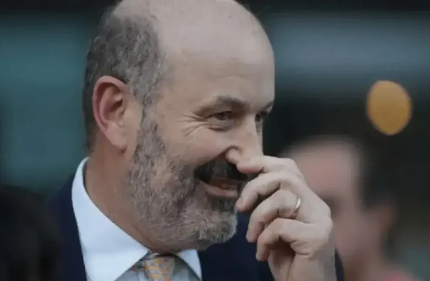  Según Sturzenegger, se crearon 400.000 puestos de trabajo en la era Milei