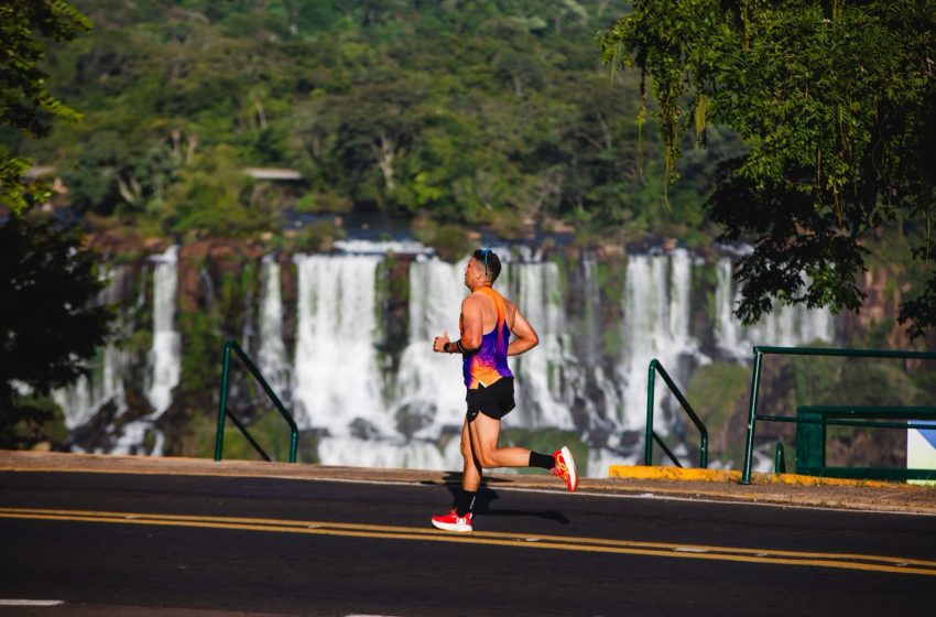  La media maratón de Cataratas ofrece un recorrido inmerso en el bosque Atlántico y un singular paisaje de cascadas