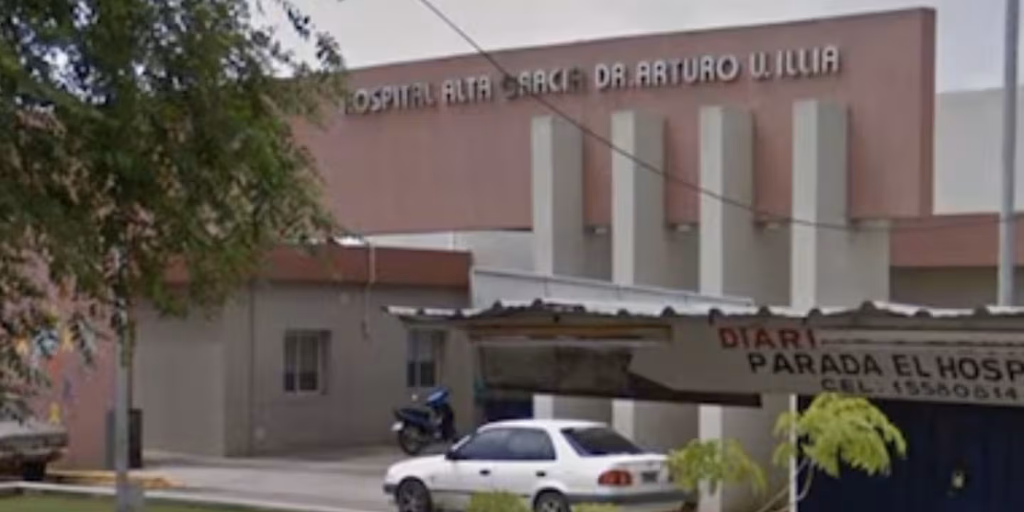  Un chico de 14 años empezó a escupir sangre tras comer una galletita: qué descubrieron los médicos en su garganta