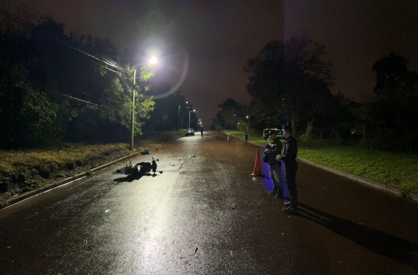  Murió un motociclista tras despistar en la avenida Posadas
