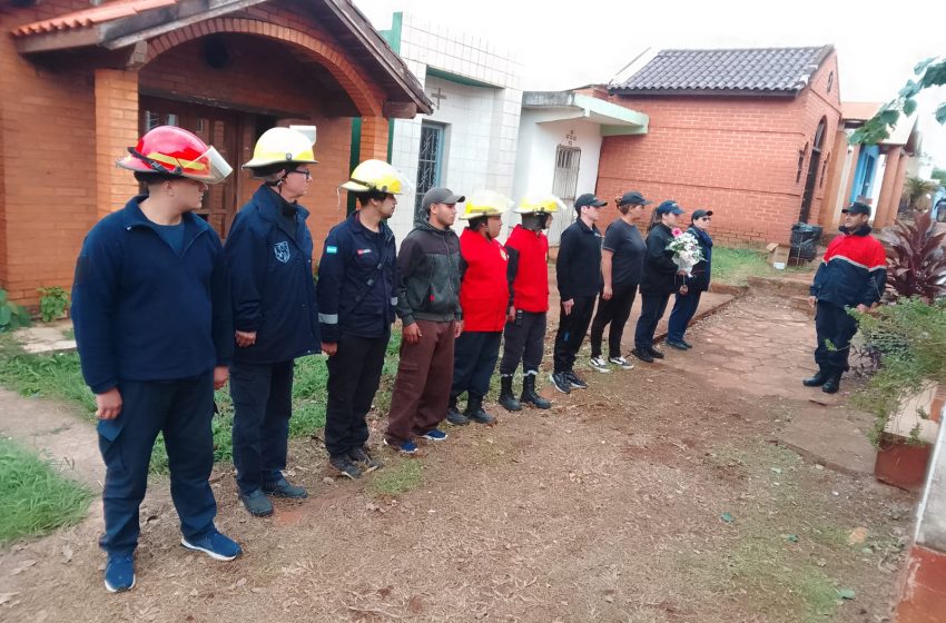 Bomberos Voluntarios de Puerto Iguazú celebran un nuevo aniversario del Cuerpo Activo