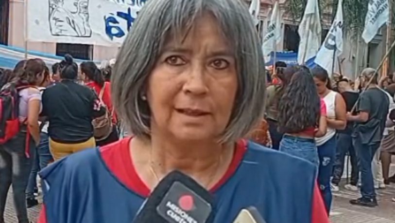  Docentes profundizan paro y denuncian salarios de miseria: “Saquearon el bolsillo de los trabajadores”