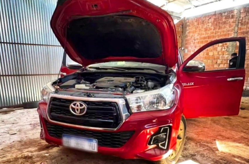  La Policía de Misiones secuestró dos camionetas robadas en Brasil ocultas en la frontera