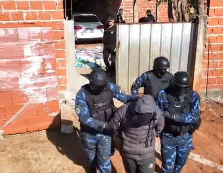  Capturaron a un narcocriminal en Iguazú con más de cinco kilos de cocaína, hachís, tusi y marihuana valuados en 100 mil dólares