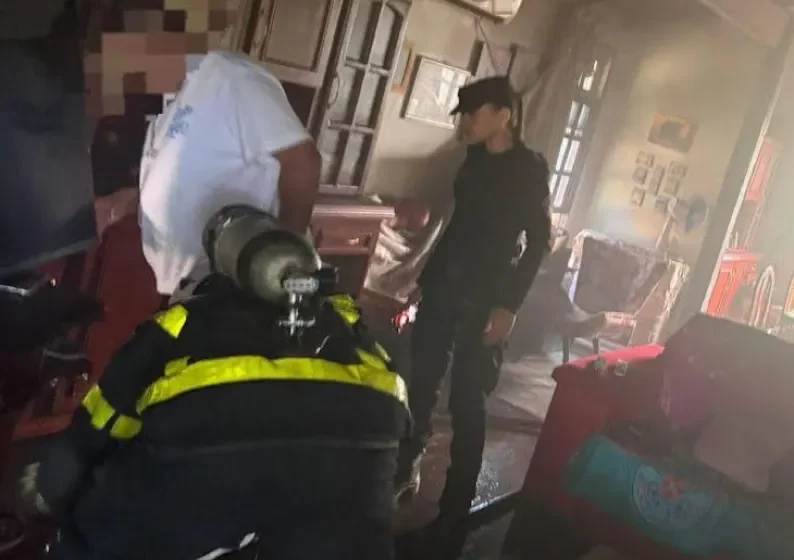  Iguazú: escucho una explosión en la casa de su vecino y fue a buscar a los bomberos