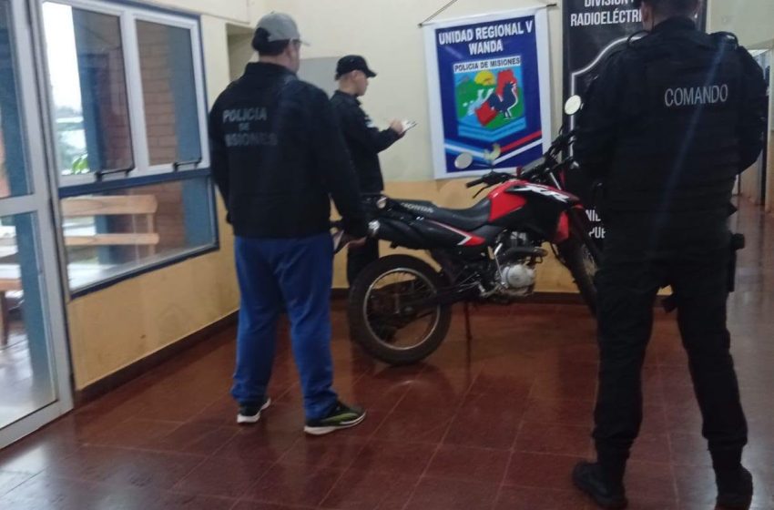  Adolescente fue demorado en Wanda tras viralizarse un video realizando maniobras peligrosas en motocicleta