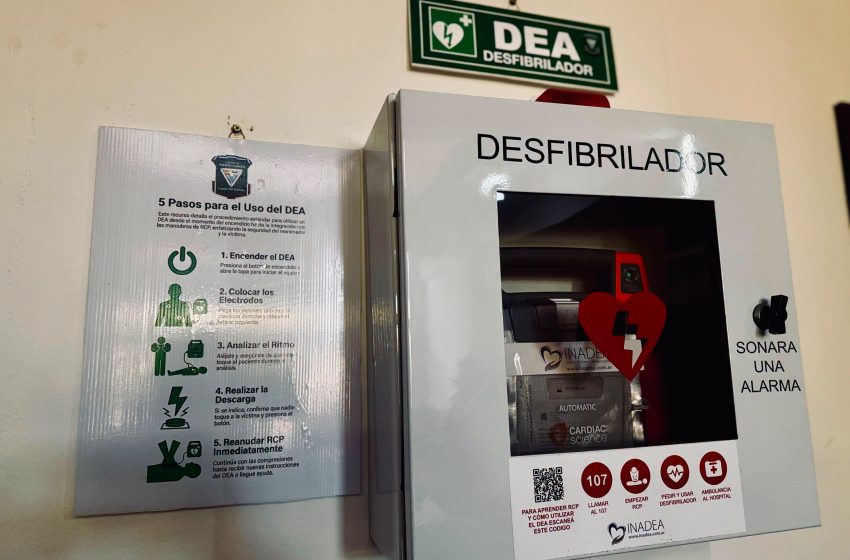  Suman desfibriladores en espacios públicos: destacan que pueden aumentar hasta un 80% las posibilidades de supervivencia