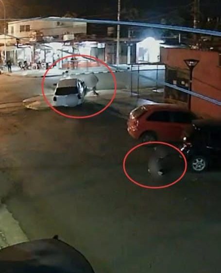  Huyó tras un grave siniestro vial en Iguazú: 3 personas resultaron lesionadas