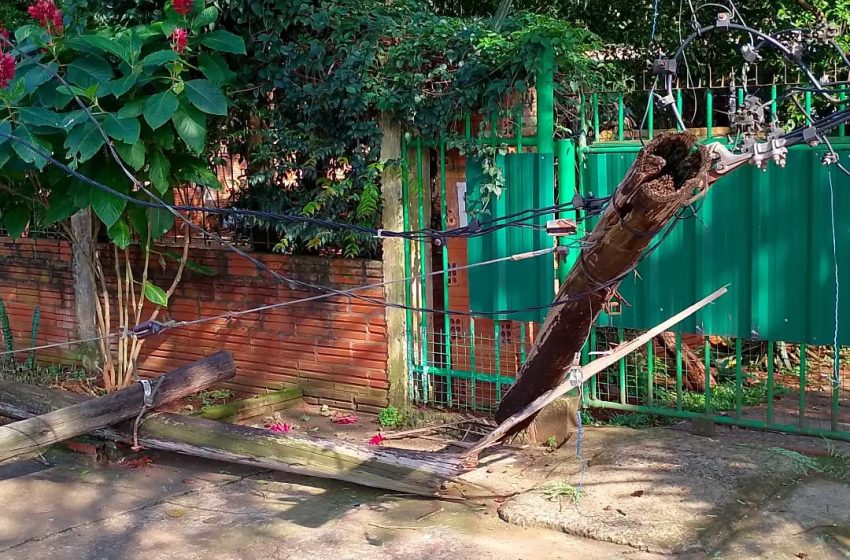  Iguazú: un camión derribó seis postes y dejó a vecinos sin energía durante más de ocho horas