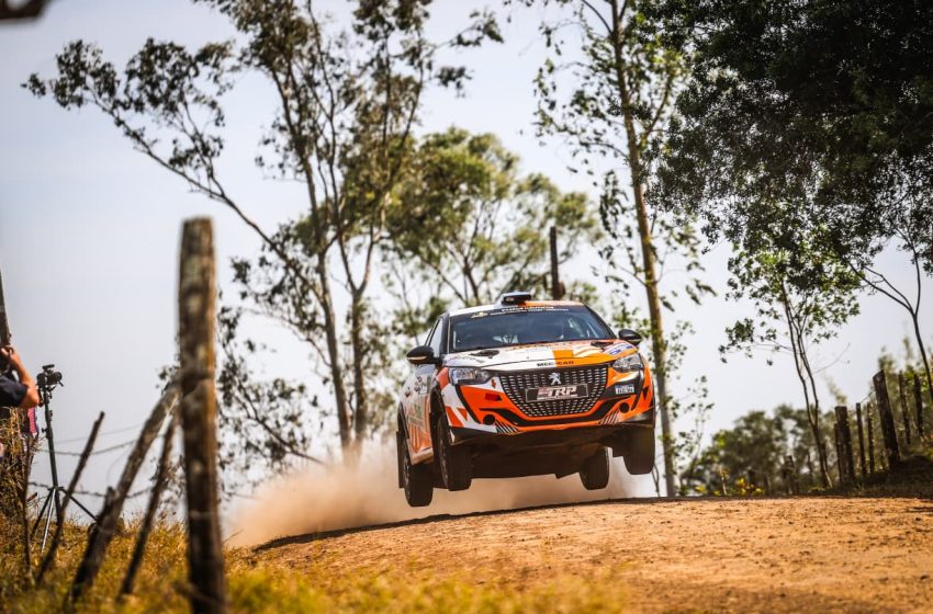  La dupla Zarza-Espinola quedó 7mo en la primera etapa del Rally Mundial en Paraguay