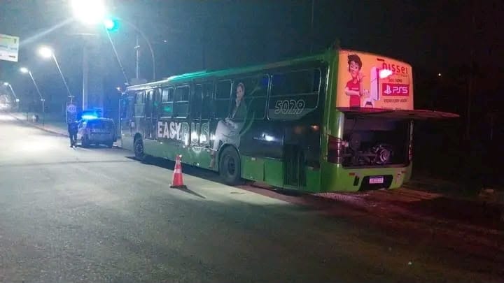  Un principio de incendio afectó a un colectivo en Puerto Iguazú