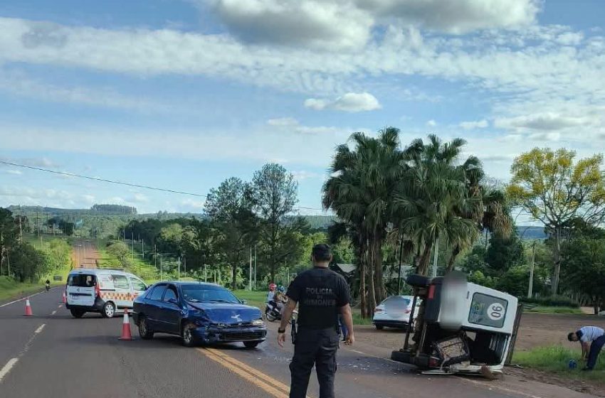  Un choque entre dos vehículos sobre la ruta 12 en Wanda dejó cuatro personas con lesiones